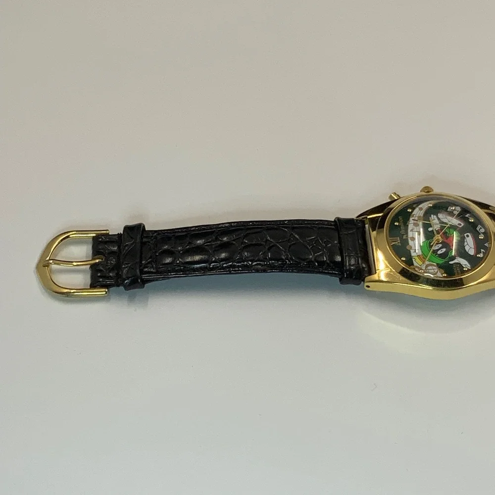 Vintage 1994 Armitron Marvin the Martian Musical Quartz Watch Gold Tone 2200/162